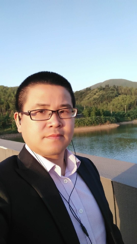 顾律师的第三张照片--无锡认干亲服务网